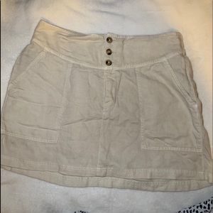 New with tags cream aerie skirt
